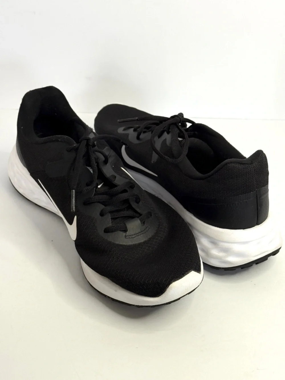 Nike Revolution 6 NN Men's Shoes Athletic Sneakers Black White Size 11